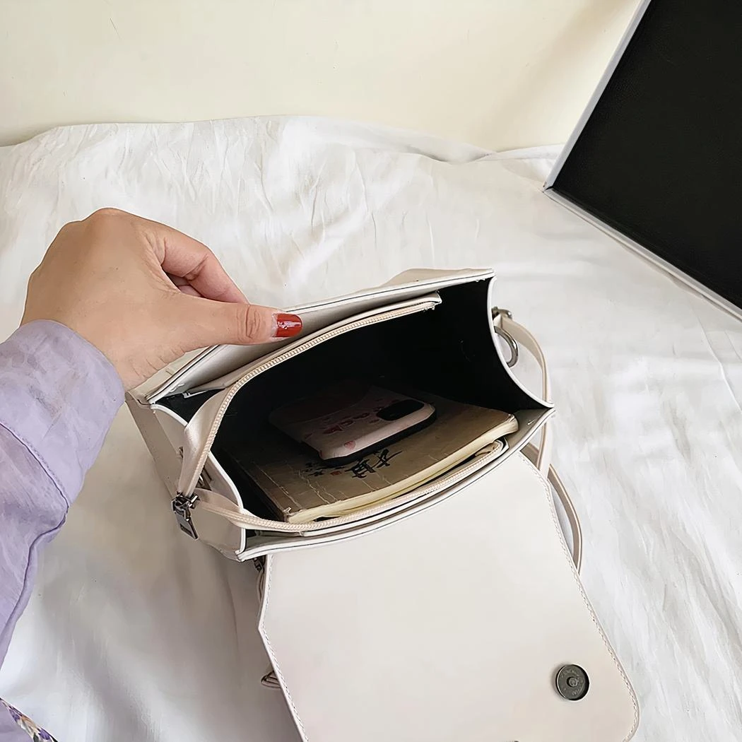 Sac à Dos Femme Petit Format Lignes épurées – Image 4