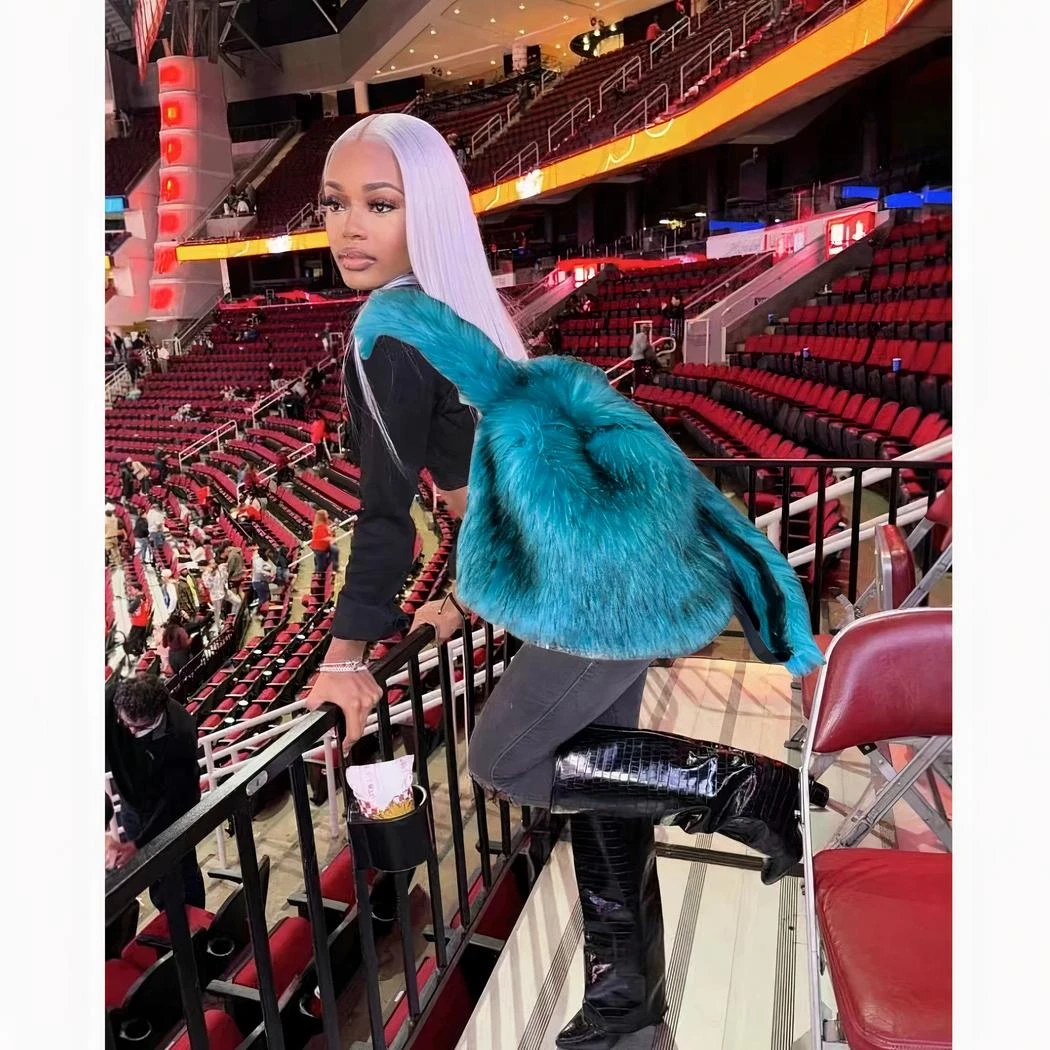 Sac à Dos Fourrure élégant Et Fluffy – Image 4