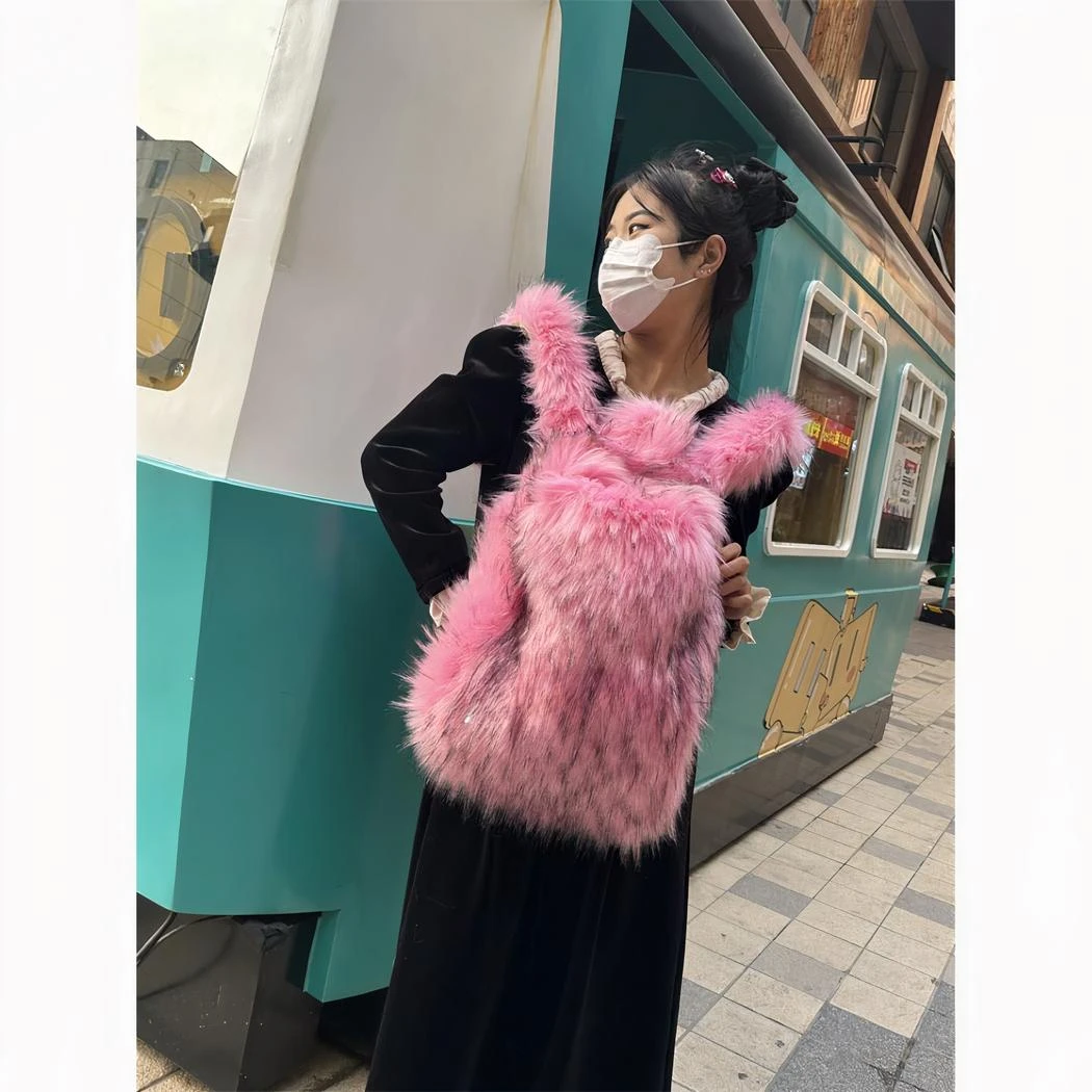 Sac à Dos Fourrure élégant Et Fluffy – Image 2